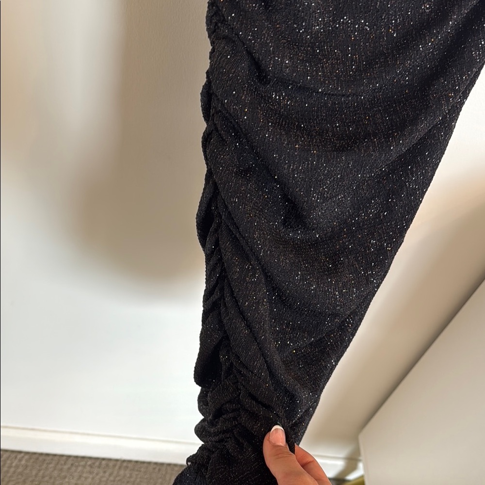 One-Shoulder Mini Bodycon Dress - Picture 6 of 9